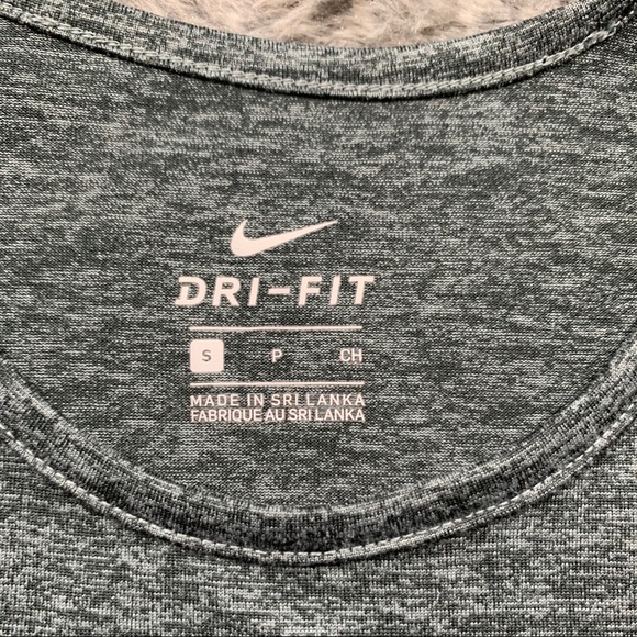 Nike Active Top - Picture 2 of 5